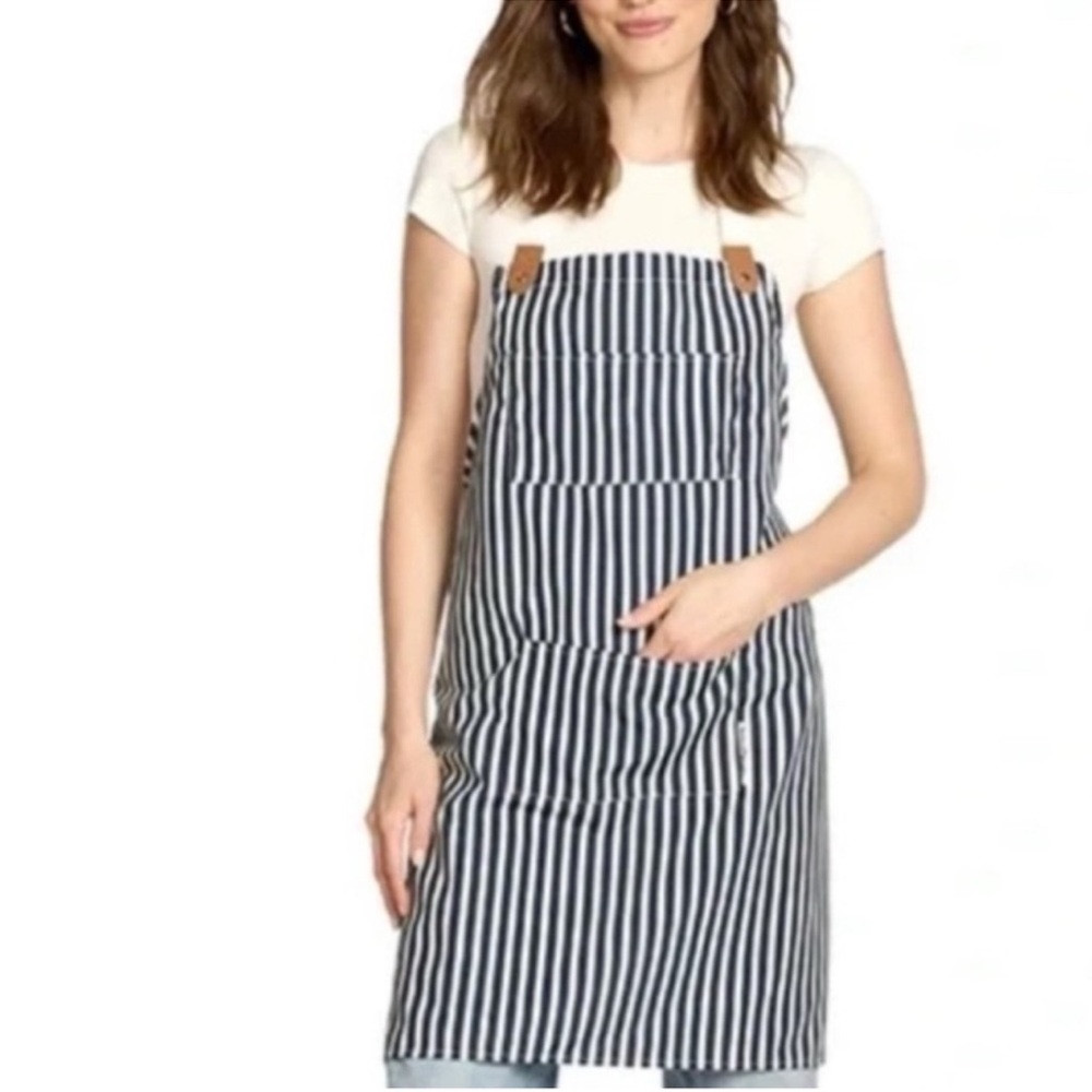 Business & Pleasure Co striped apron